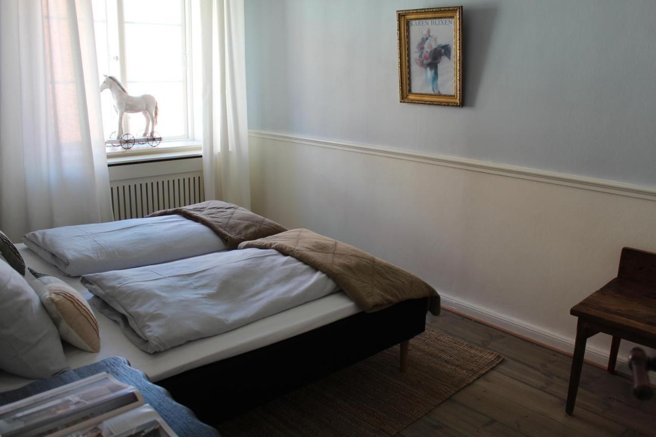 Hotel Pa Torvet Ærøskøbing Exteriör bild